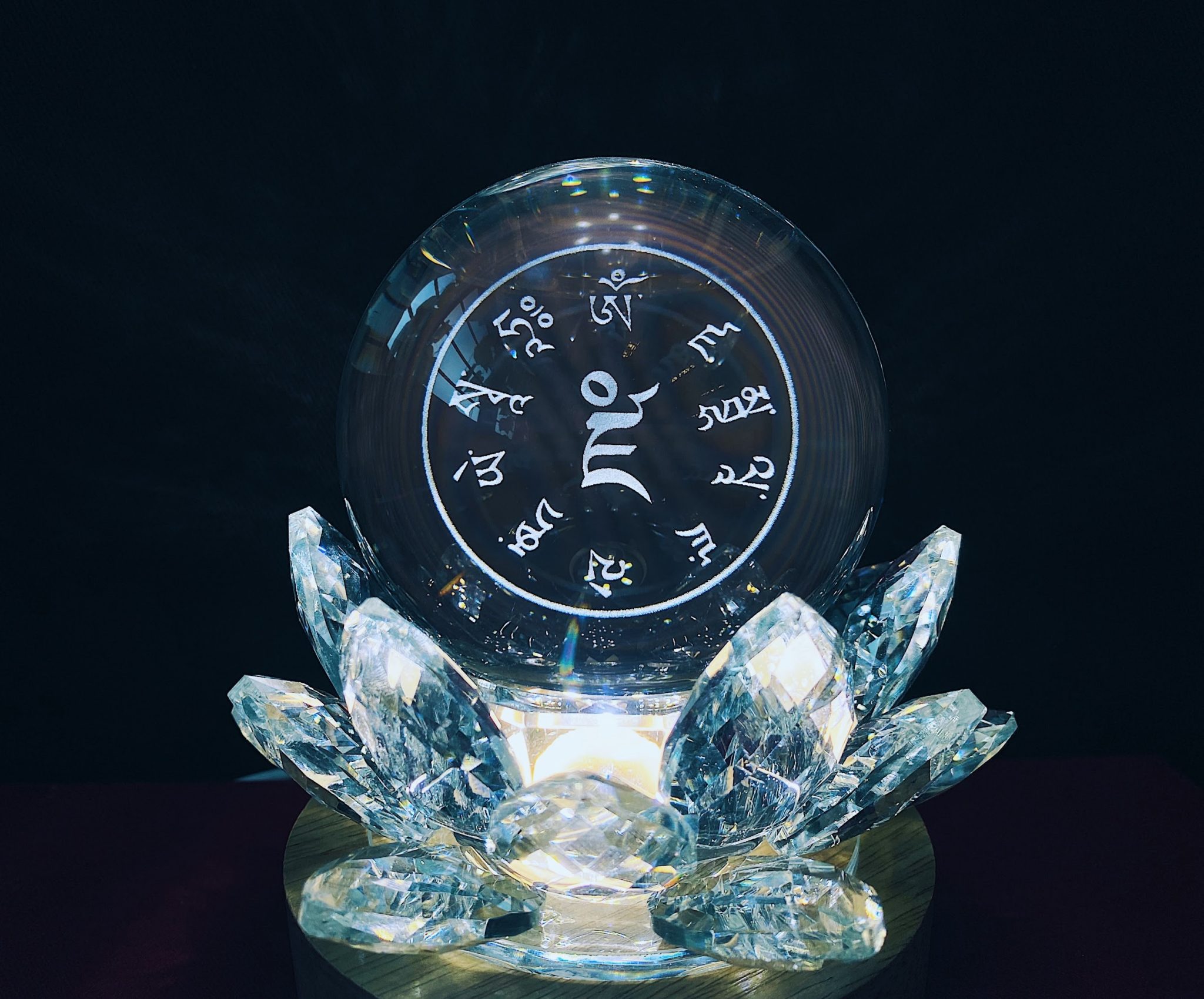 黄财神心咒水晶球